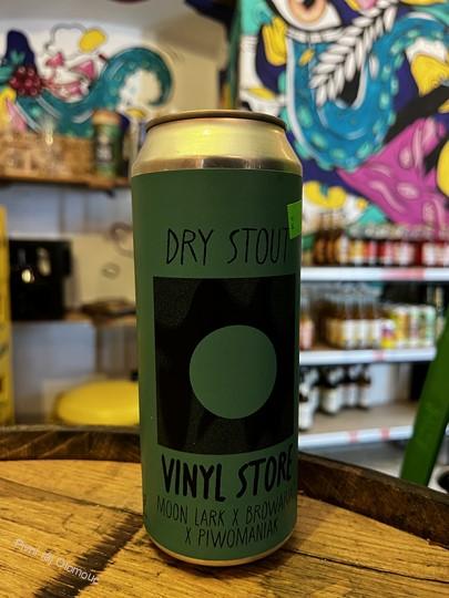 Moon Lark Vinyl Store 500 ml (plech)