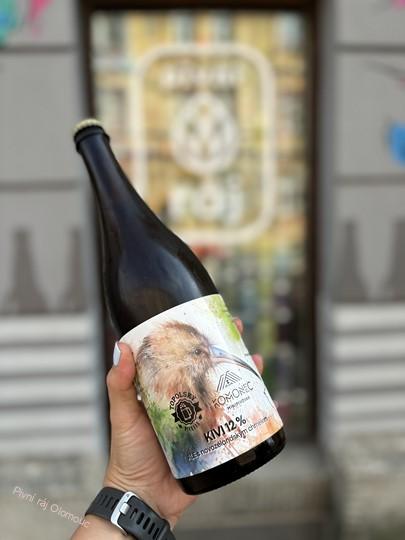 Topolský pivovar + Komonec Kivi ale 12° 750 ml (sklo)