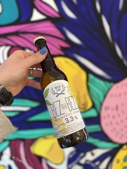 Tátův sad Bez skoro Bez 330 ml