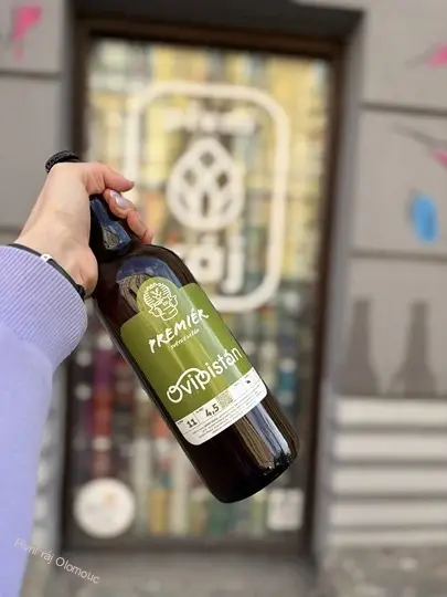 Ovipistán Premiér 750 ml (sklo)