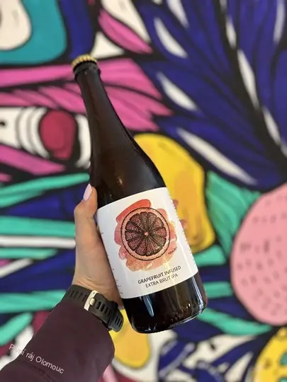 Pivečka Pineapple infused Extra Brut IPA 750 ml