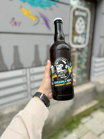 Hokejka (Nachmelená opice) 750 ml