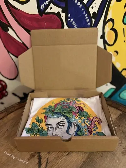 Tričko dámské pivní ráj bílé barevný potisk